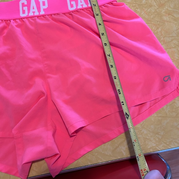 GAPFit Womens L Neon Pink Running Shorts Elastic Waistband Lined Stash Pocket - Picture 6 of 6